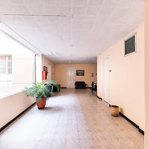 Calle Real Hotell